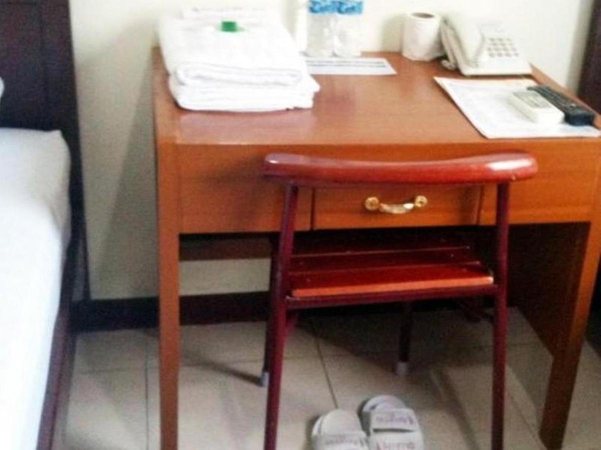 Hotel Aroma Inn Pontianak Eksteriør billede