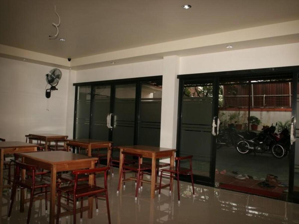 Hotel Aroma Inn Pontianak Eksteriør billede